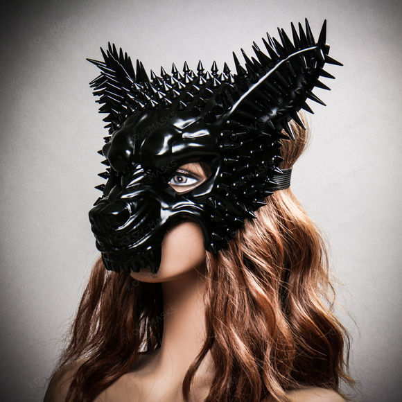 Angry Wolf Steampunk Spike Masquerade Mask - Black - Picture 3 of 10